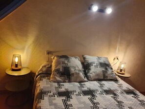 2 bedrooms