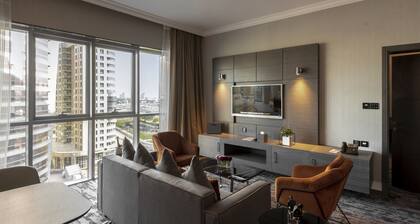 Edge Creekside Hotel