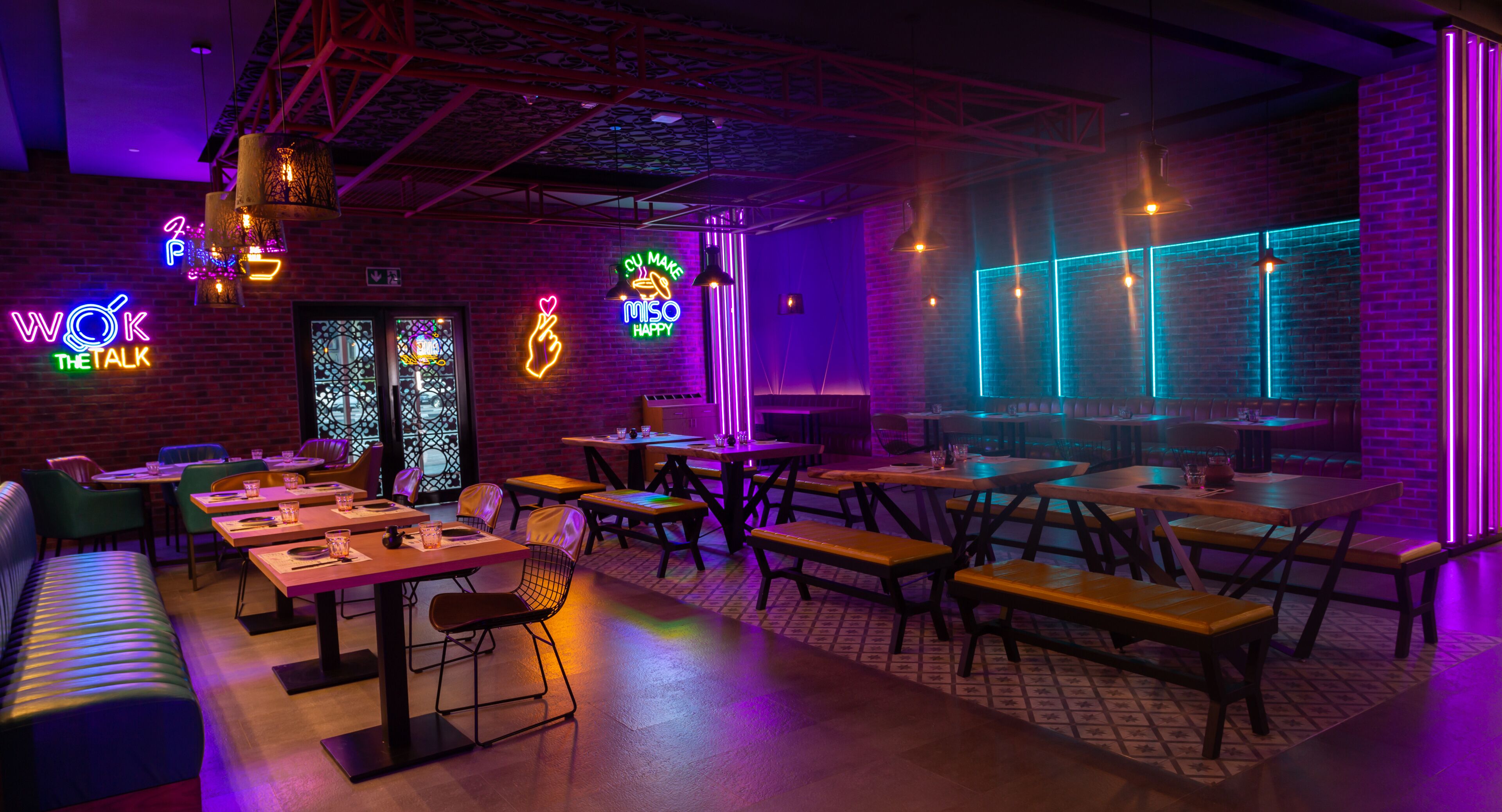 daily continental breakfast (aed 50 per person)