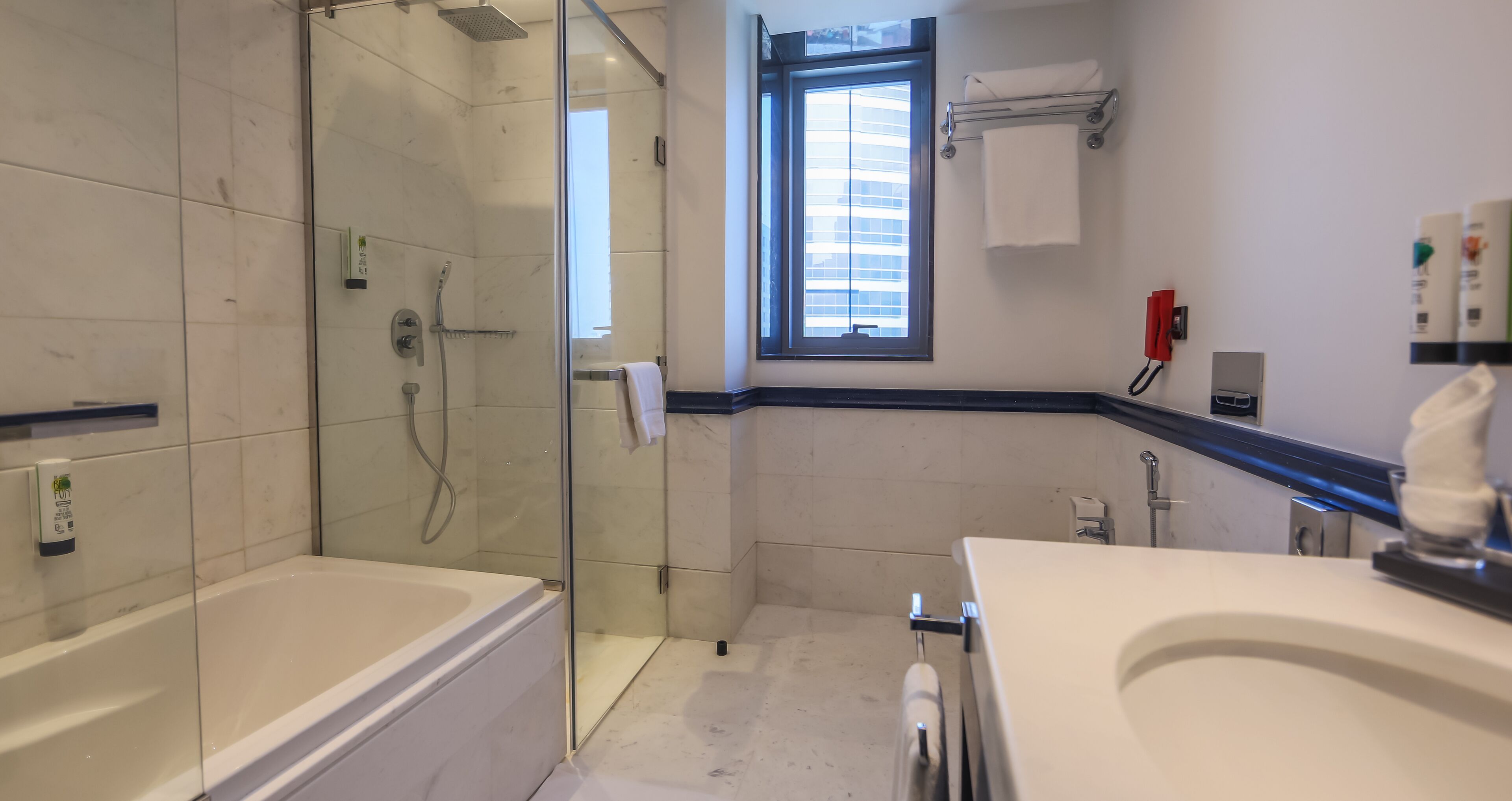 two bedroom suite creekside | bathroom | free toiletries, hair dryer, bathrobes, slippers