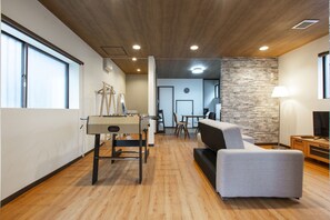 Televisión de pantalla plana