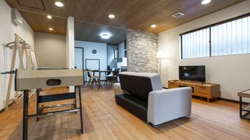 獨棟房屋 (Private Vacation) | 客廳 | 平面電視