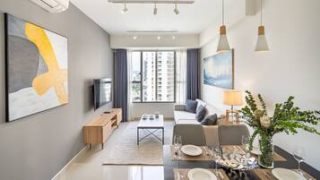 Apartment, 2 Bedrooms | In-room dining