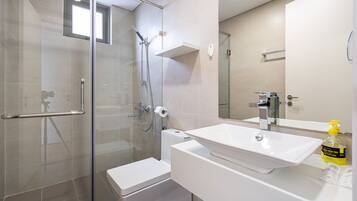 Free toiletries, hair dryer, bidet, towels