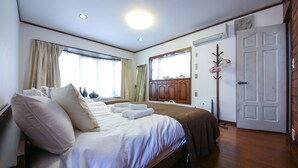 Private Vacation Home | 5 bedrooms, iron/ironing board, WiFi (free) - Matsugaoka 1 chome B (Tokyo)