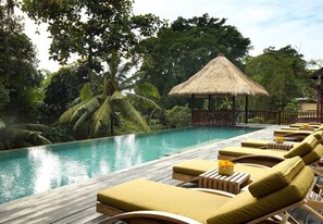 Outdoor pool - Jembawan luxury room, free breakfast  (Ubud)