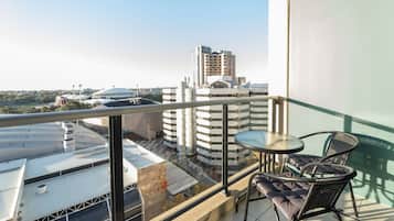 Deluxe Spa Suite with a View | Balcony