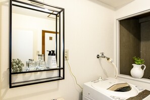 Apartment (207) | Bathroom