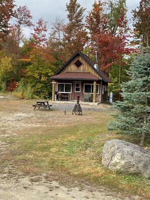 Exterior - Chalet Le Radisson Paradis Sauvage (Saint-Étienne-de-Bolton)