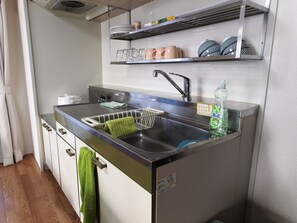 アパートメント (208) | 専用簡易キッチン | 冷蔵庫、電子レンジ、コンロ、電気ポット