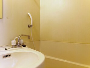 Apartment (208) | Bathroom amenities - Heights Showa 208 (Sapporo)