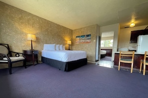 Suite | WiFi (free) - Huntington Suites (Huntington Beach)