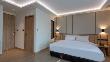 In-room safe, individually decorated, desk, laptop workspace