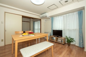 Room (602) | Room amenity