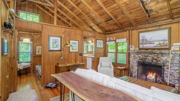 TV, fireplace, DVD player