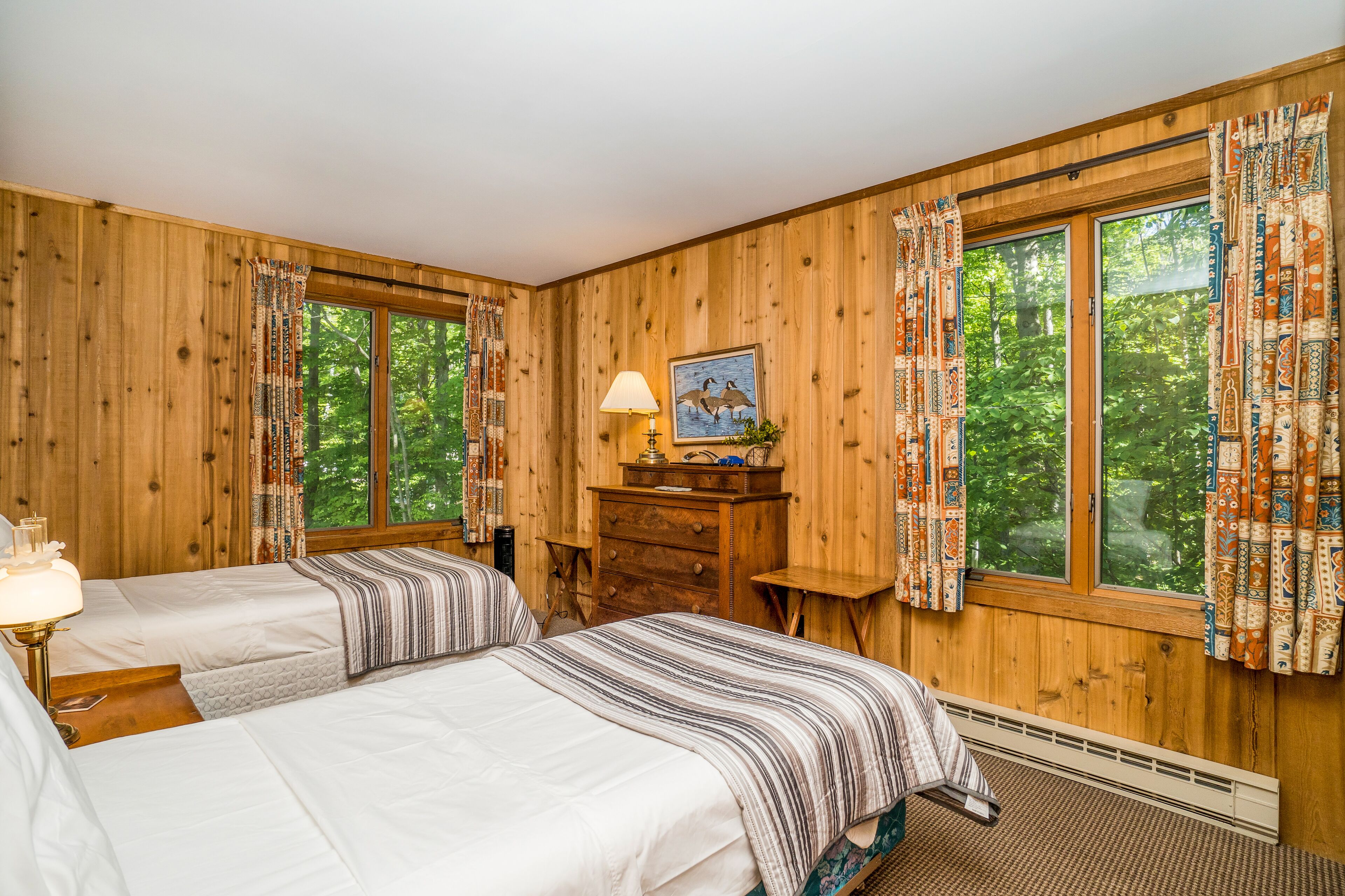 4 makuuhuonetta, Wi-Fi, vuodevaatteet