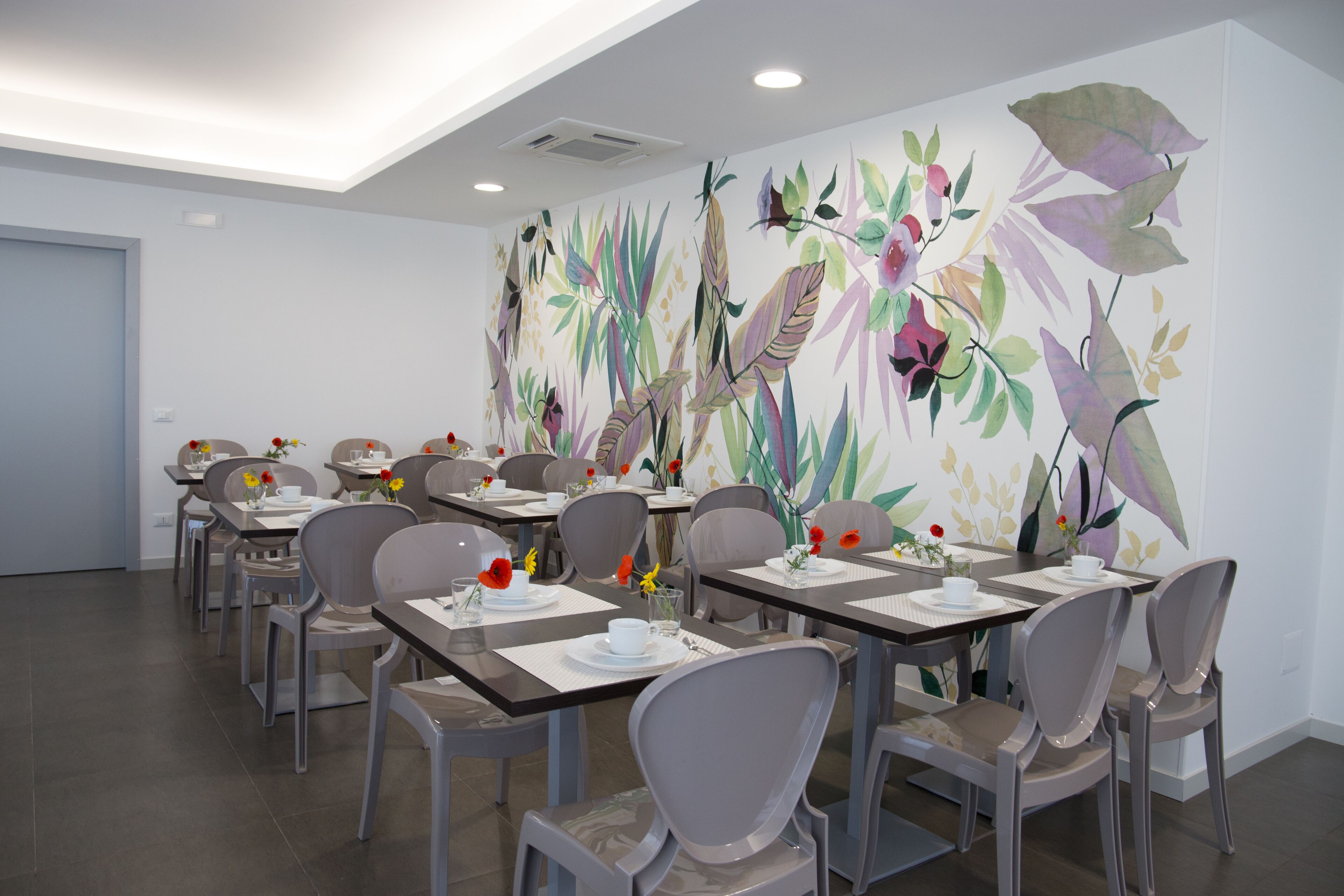 Desayuno a la carta diario (EUR 7.5 por persona)