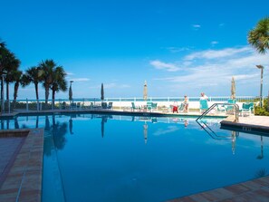 A heated pool - Crescent Beach Club 3B Beachfront Views of the Gulf (Clearwater Beach)