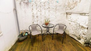 Unclassified image, 5 of 11, button - Anchor Cottage (Tenby)