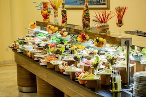 Desayuno buffet incluido todos los días
