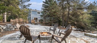 Lovely Escape in Crystal Mountain Resort w/Firepit, Full Kitchen, & Nearby Hot T