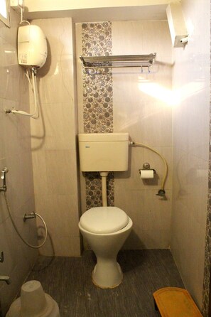 Classic Double Room | Bathroom