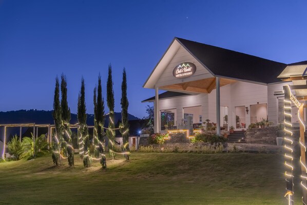 Fachada de la propiedad