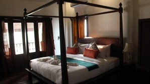 Deluxe Double Room | Bar mini, peti besi dalam bilik, Wi-fi percuma 