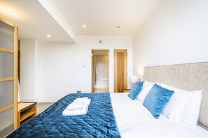 公寓 (Fourth Floor) | 2 間臥室、獨特裝潢、布置獨特、熨斗/熨衣板