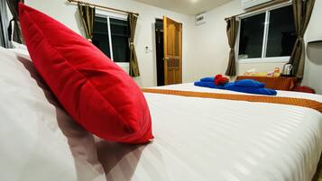 Standard Room | Blackout drapes, WiFi (free), individually decorated, bed sheets