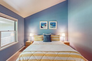 4 soverom, strykejern/-brett, internettilgang og sengetøy