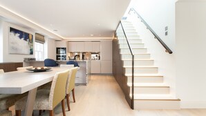 Ảnh chưa phân loại, 2 trong số 71 ảnh, nút