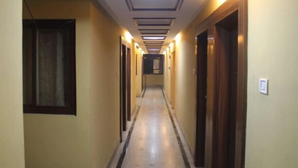 Hallway - Hotel Shakun (Durg)