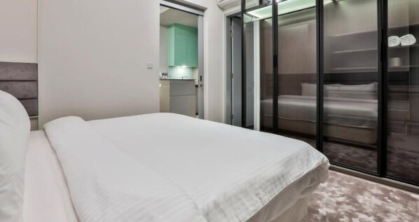 1 bedroom, desk, iron/ironing board, free WiFi