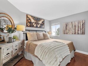 2 多间卧室、WiFi、床单