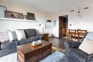 TV, peis, strømmetjenester og kontorer