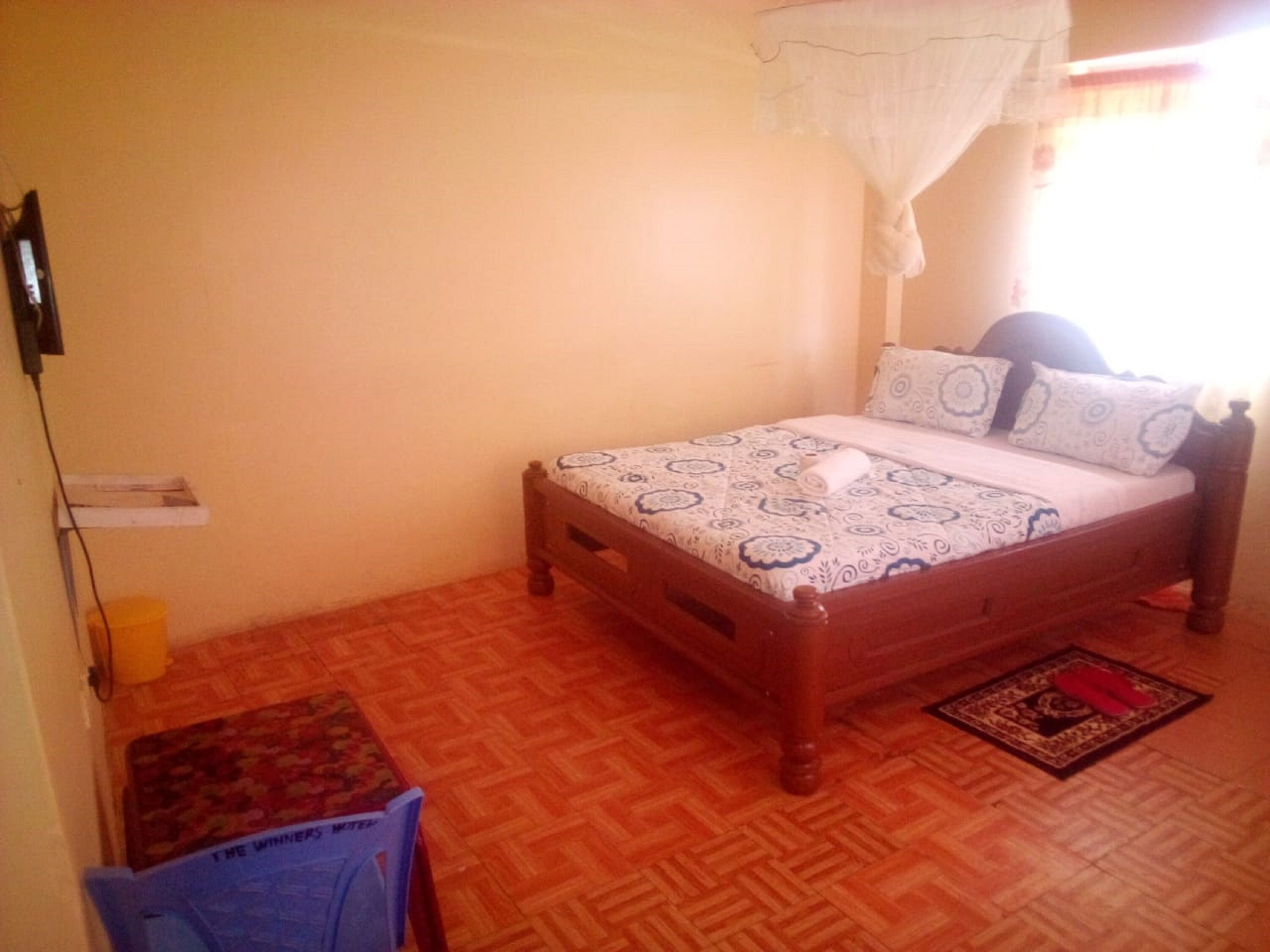 Desk, blackout curtains, free WiFi, bed sheets
