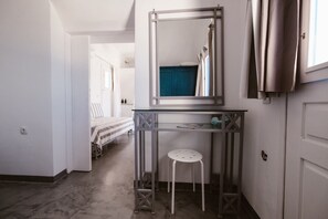 1 bedroom, WiFi - Boreas Stone House - Family 1 Bedroom Apartment (Anafi)