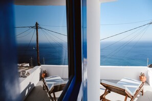 Interior - Boreas Stone House - Family 1 Bedroom Apartment (Anafi)