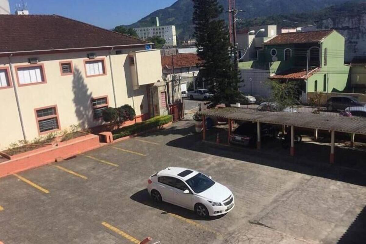 free self-parking