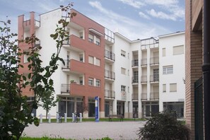 Esterni