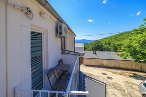 Apartment (A1) | Balkon