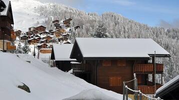 Apartment, 2 Schlafzimmer | Blick auf die Berge