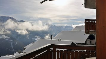 Apartment, 2 Bedrooms | Mountain view
