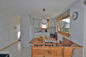 In-room dining - Bettmerlodge (Bettmeralp)