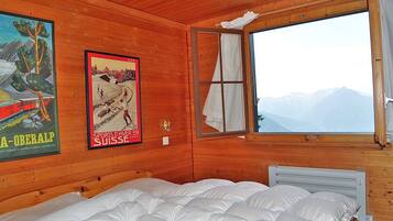Apartment, 2 Bedrooms | Free WiFi