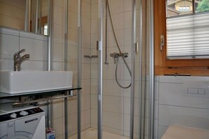 Apartment, 2 Bedrooms | Bathroom | Hair dryer