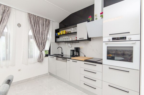 Apartment (A1) | Private kitchen