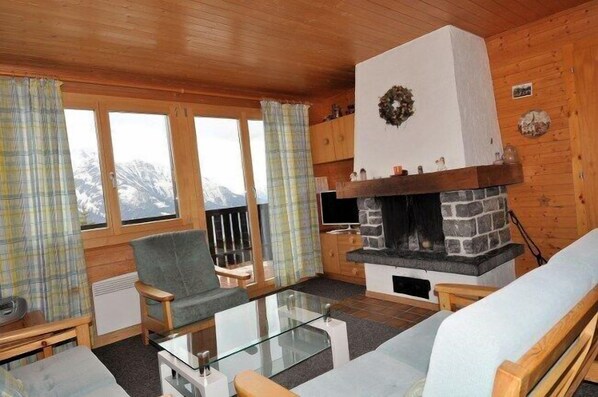 apartman, 2 hálószobával | Nappali | Tévé