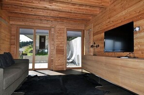 Appartement, 4 chambres | Coin séjour